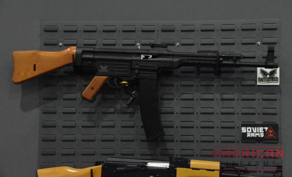 STG 44