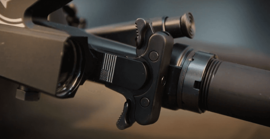 Even the charging handle on the IC impresses with its build quality