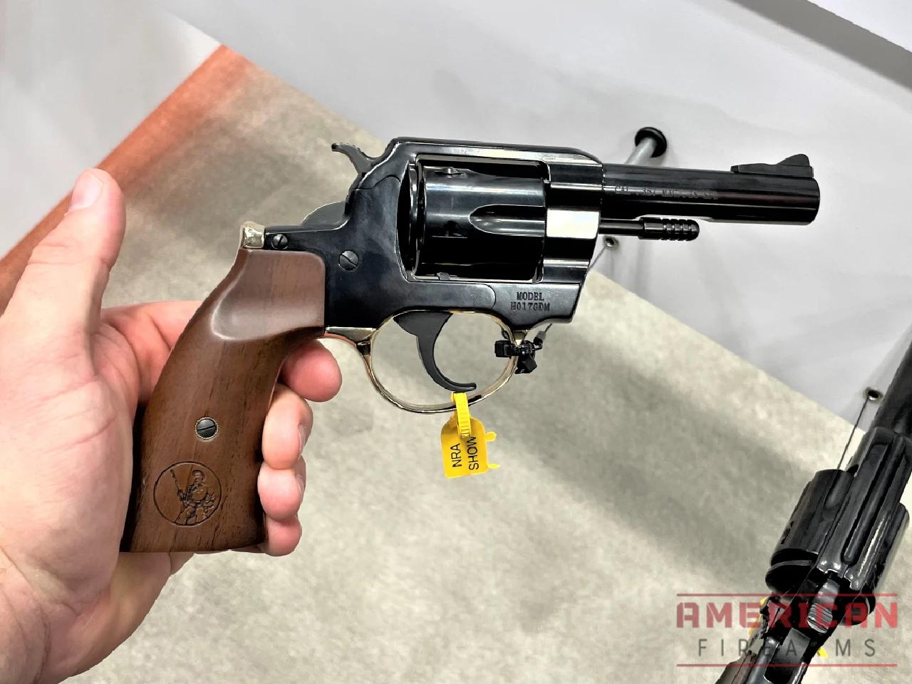 A square grip is available as well.