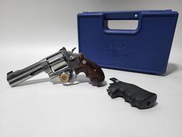 SMITH & WESSON 627 PERFORMANCE